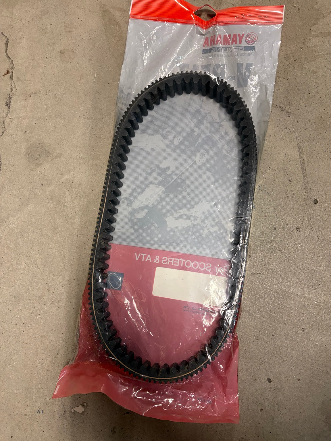 Actual Yamaha V-belt in packaging
