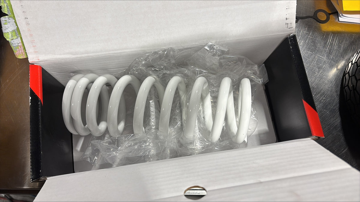 KTM / Husqvarna WP Rear Shock Absorber Spring (66-69-72 N/mm) – Part # 91010351