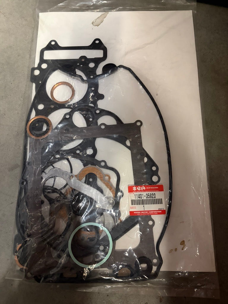 Suzuki GSX-R750 OEM Gasket Set | 11401-35820