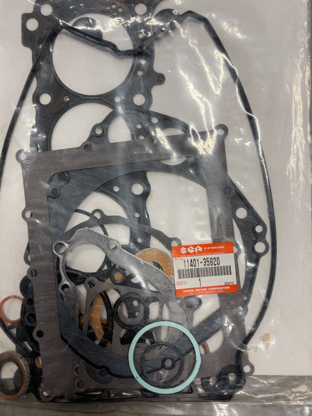 Genuine Suzuki GSX-R750 gasket set 11401-35820 photographed from actual dealership inventory